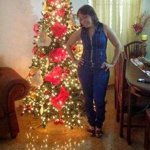 Meet your Posher, Yanet